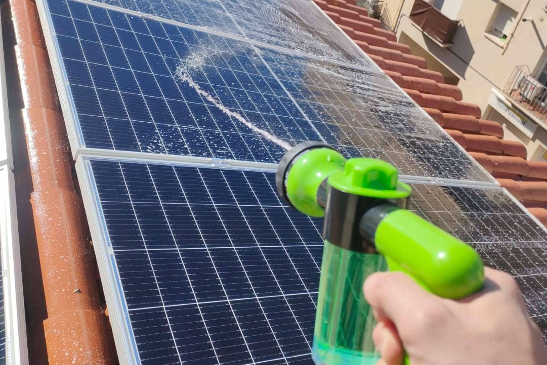 ¿Hasta qué punto es importante el mantenimiento en las instalaciones fotovoltaicas?, por Kira Solar