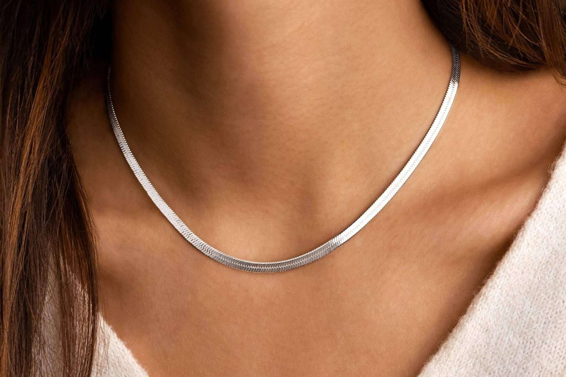 Los accesorios de la joyería online Le Petite Marie son clave para conseguir un look de 10