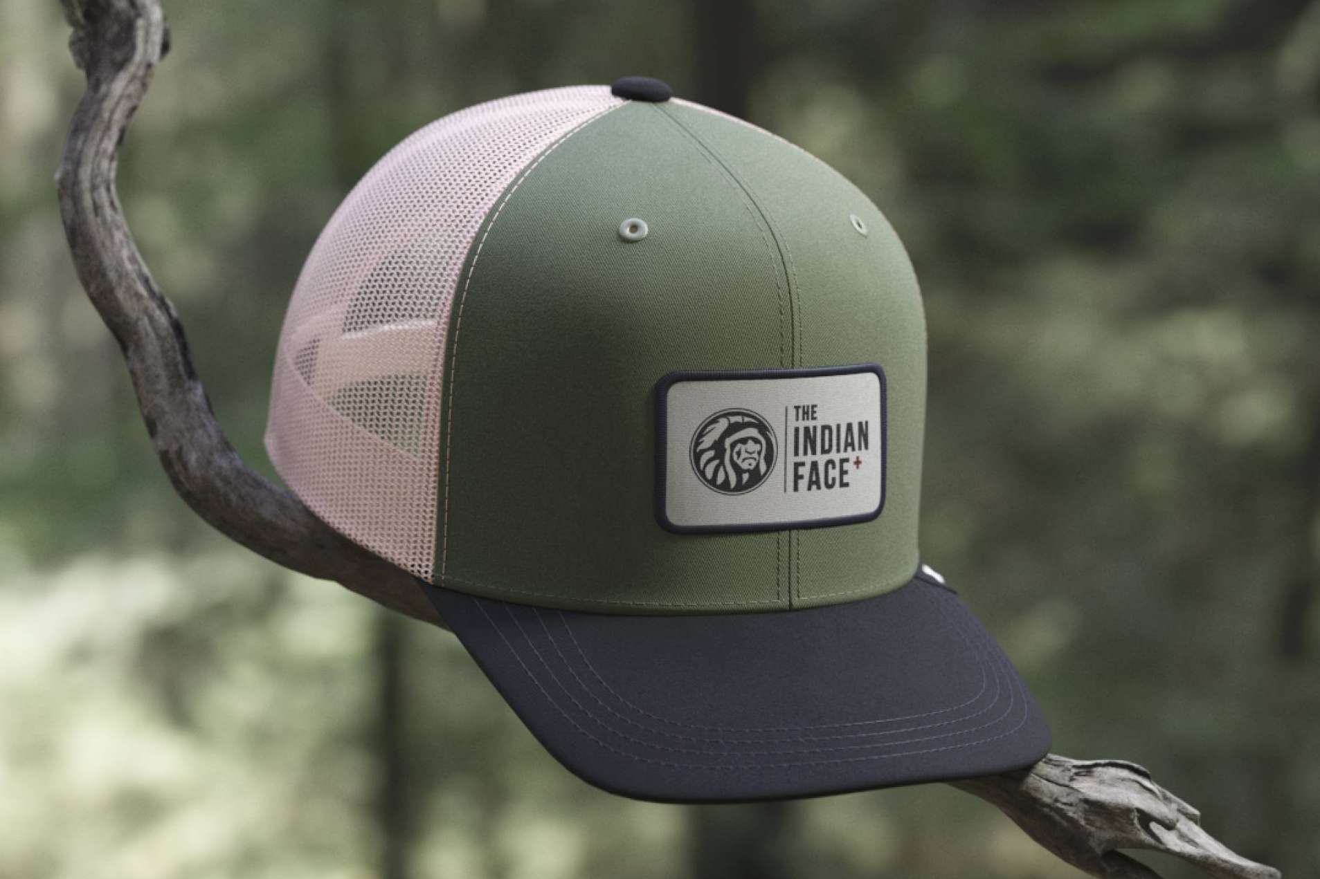 El accesorio de las gorras trucker se vuelve cada vez más popular