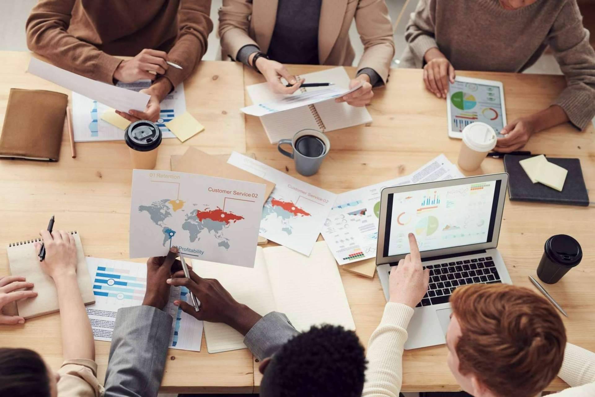 Formación inmobiliaria personalizada con Rafa Aguilar para potenciar el éxito profesional