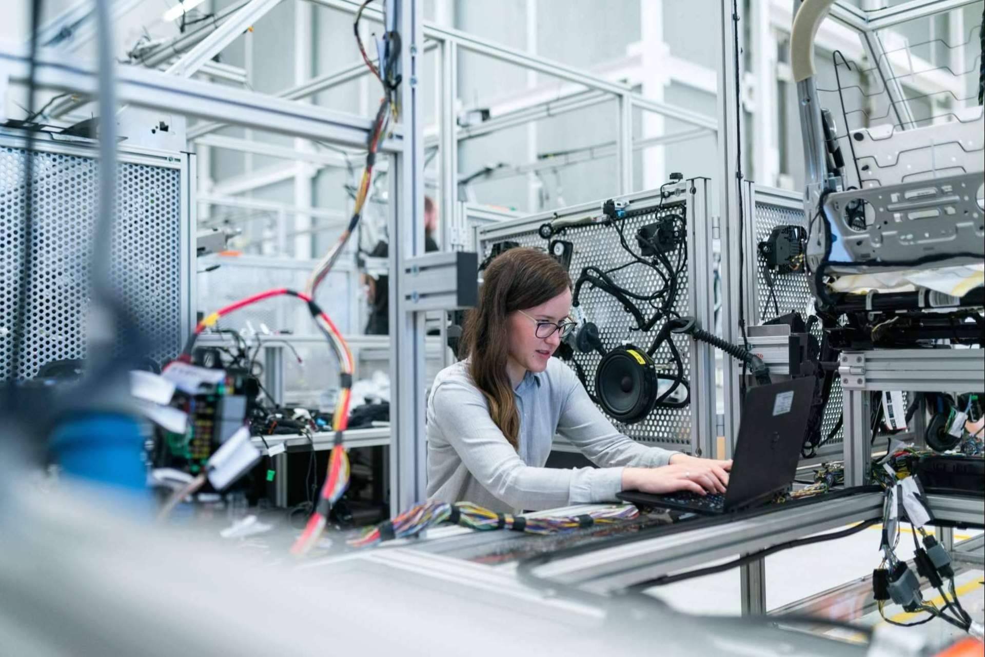 La consultoría Overtel busca transformar a las empresas que se especializan en la manufactura industrial