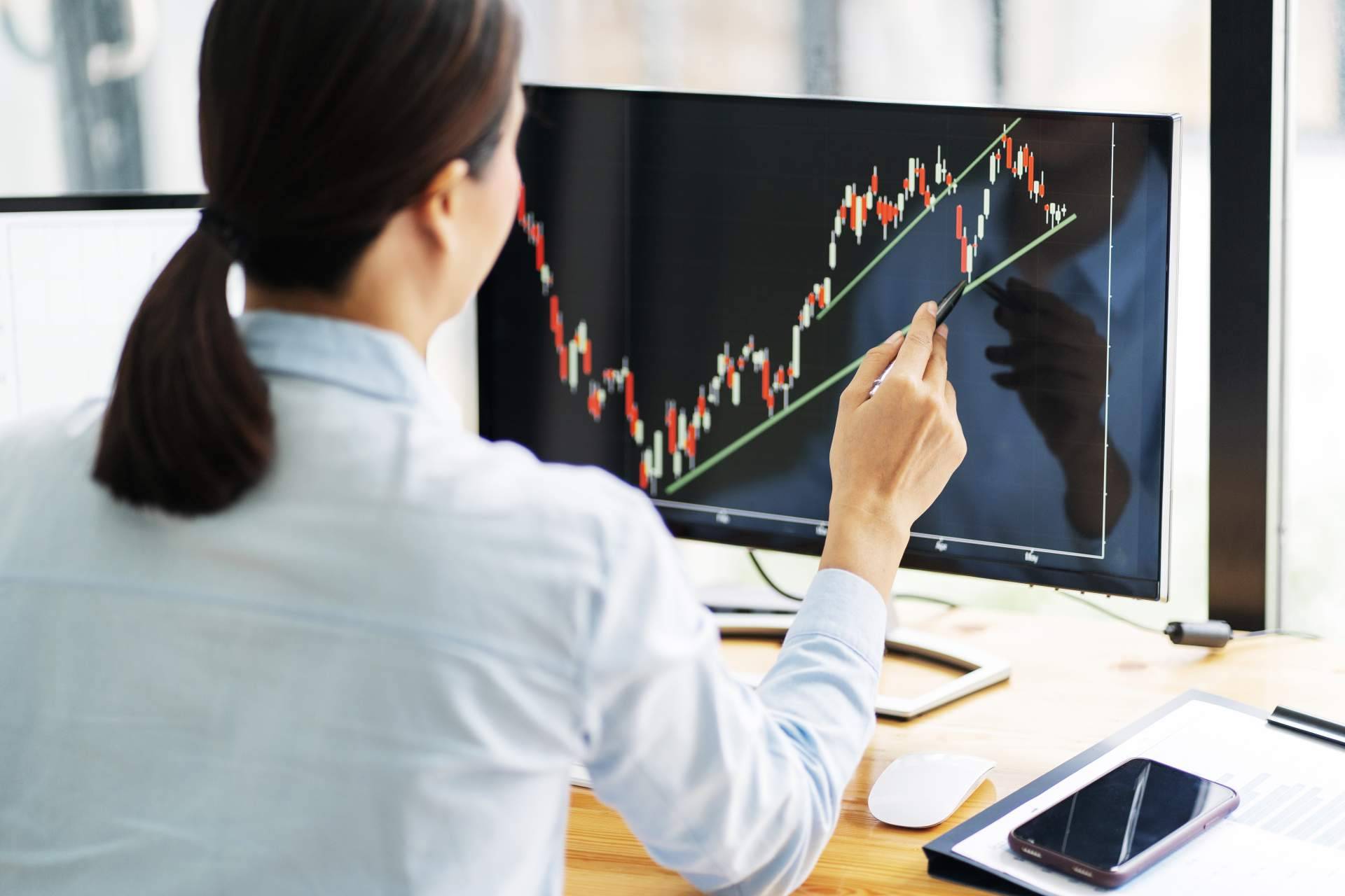 Una introducción al comercio de CFD para principiantes, con ITCS Trade