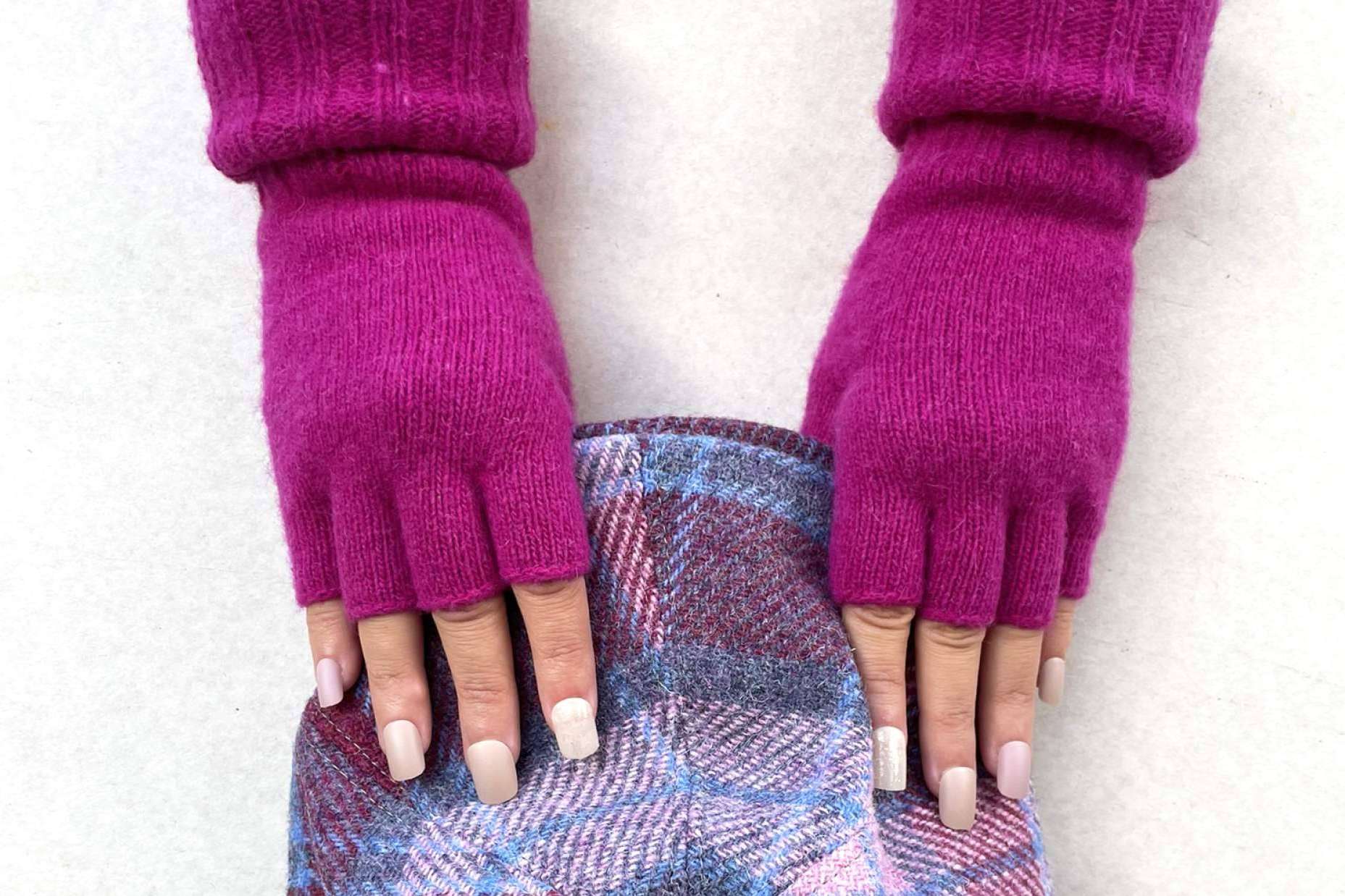 Mitones, los guantes sin dedos de Santacana