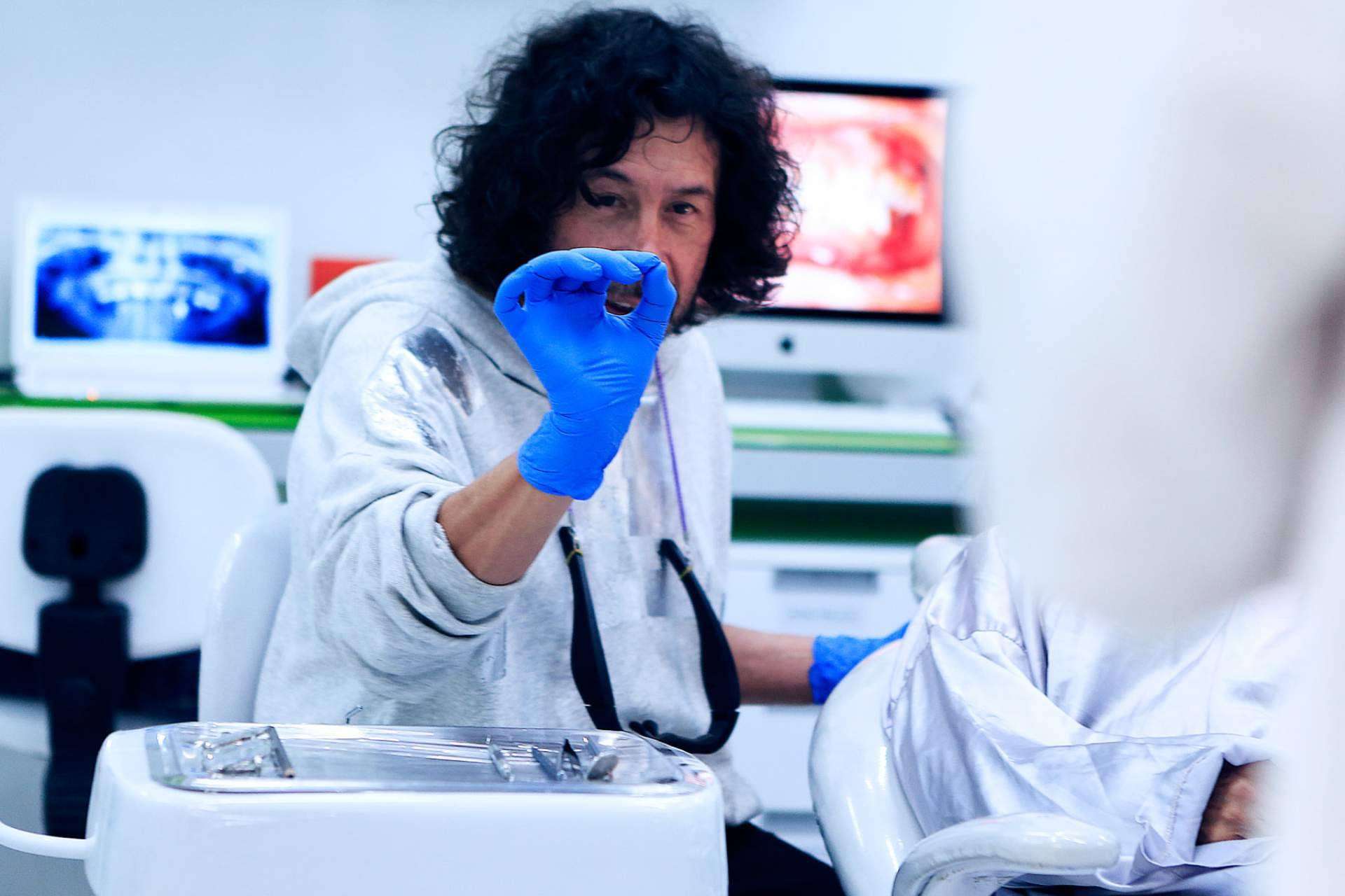 Odontología de Marlon Becerra, especialistas de la sonrisa, ofrecen servicios integrales de odontología en Colombia