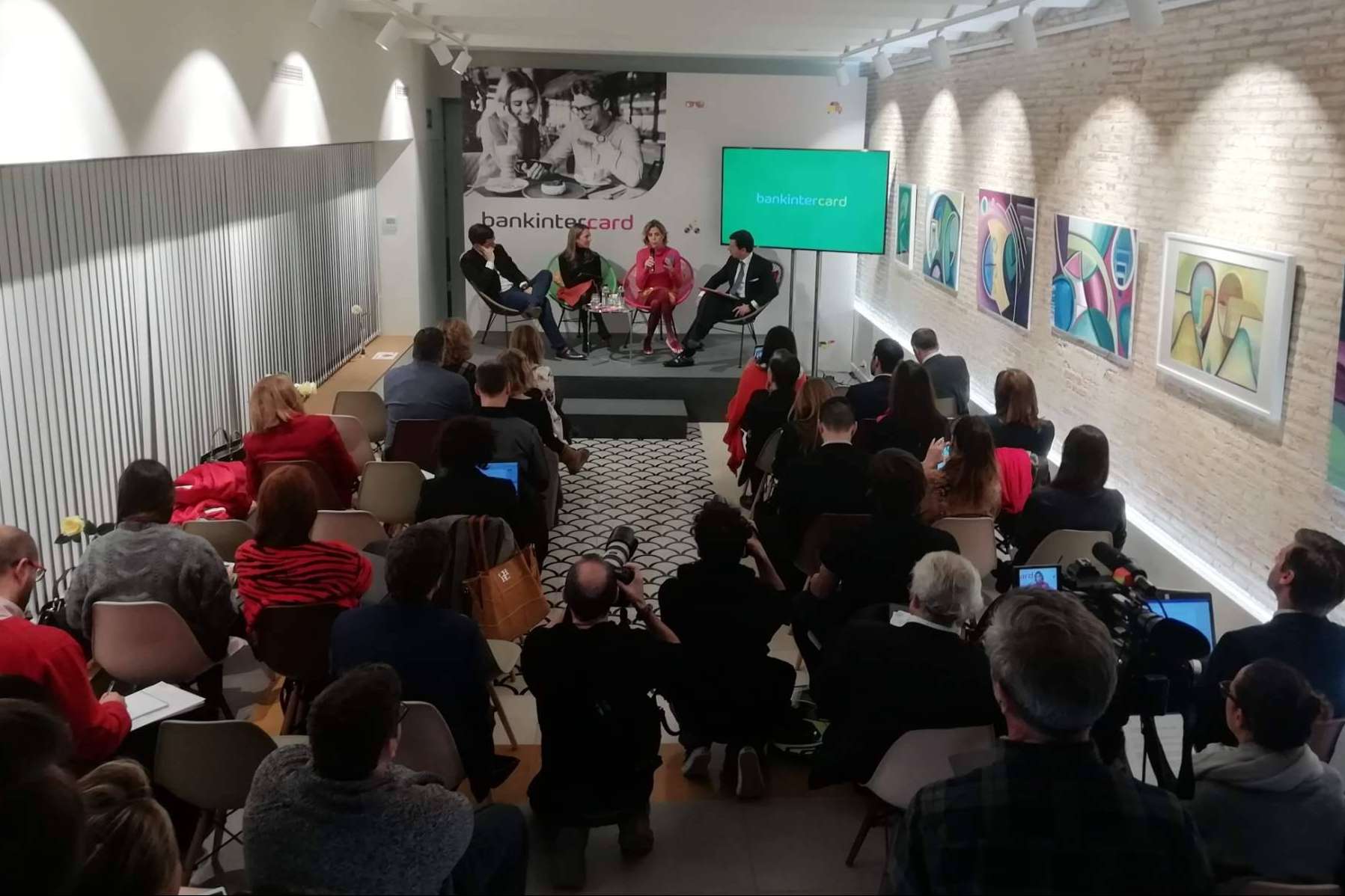 ¿Dónde encontrar salas privadas para celebrar eventos? LBK99