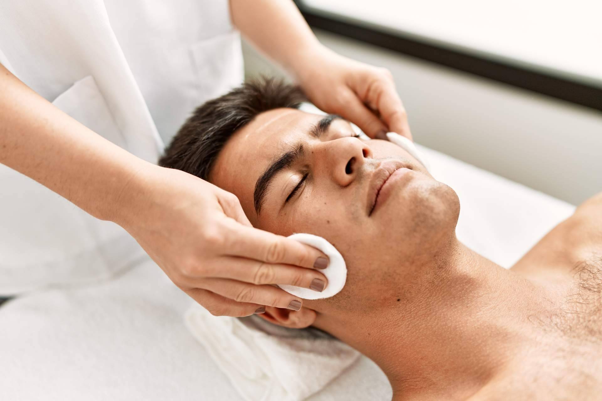 Los tratamientos de higiene facial masculina disponibles en Malecare
