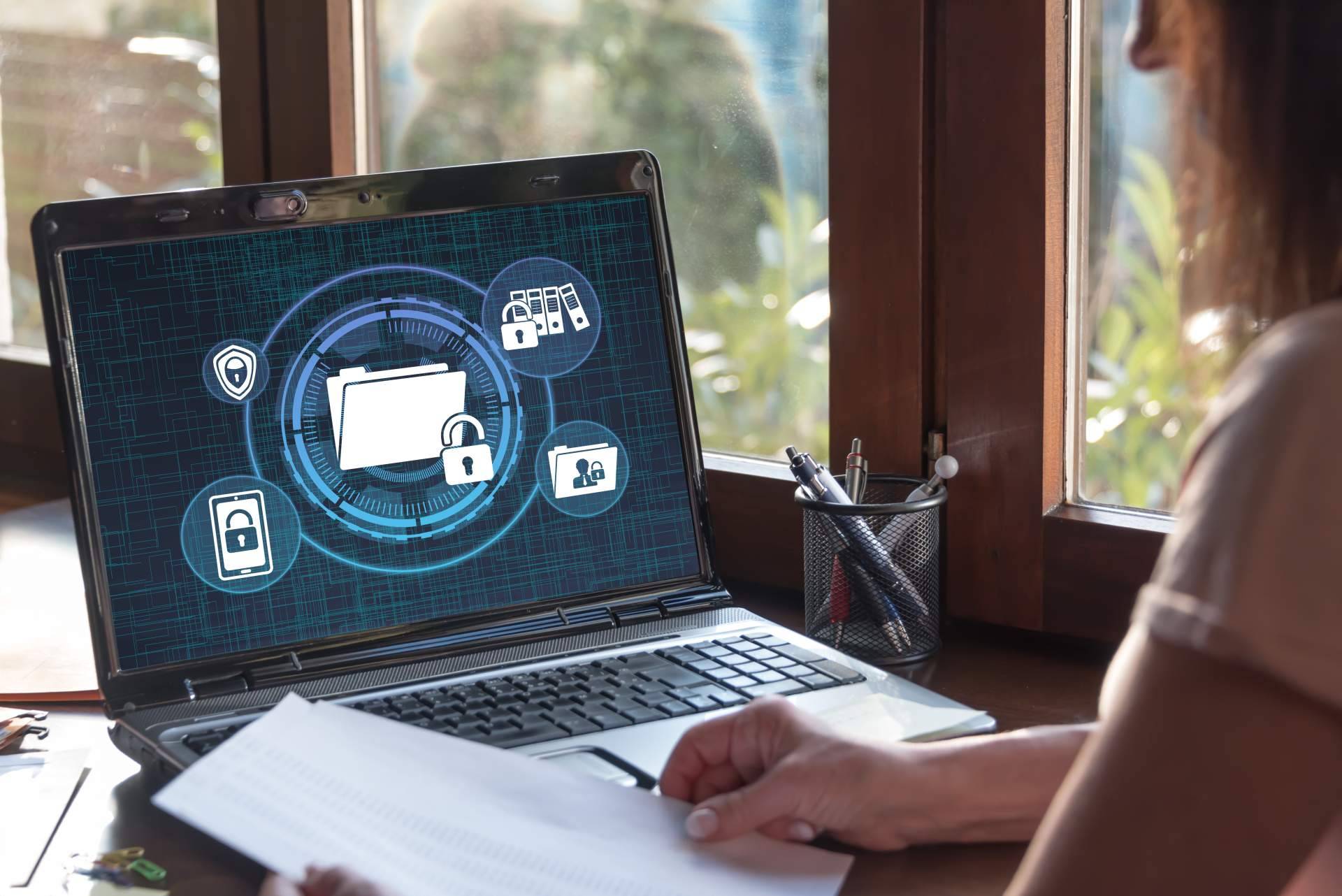 Adaptanor, empresa de protección de datos para empresas y autónomos