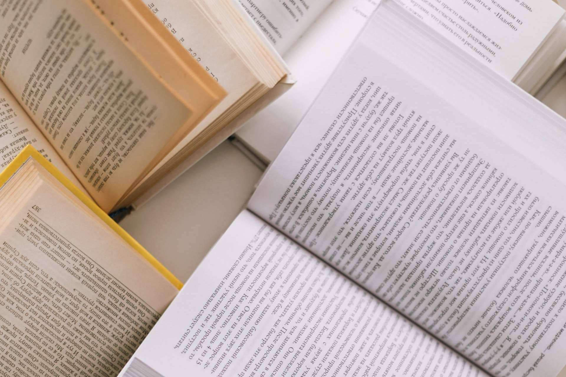 La importancia de leer literatura, por Paredro Podcast