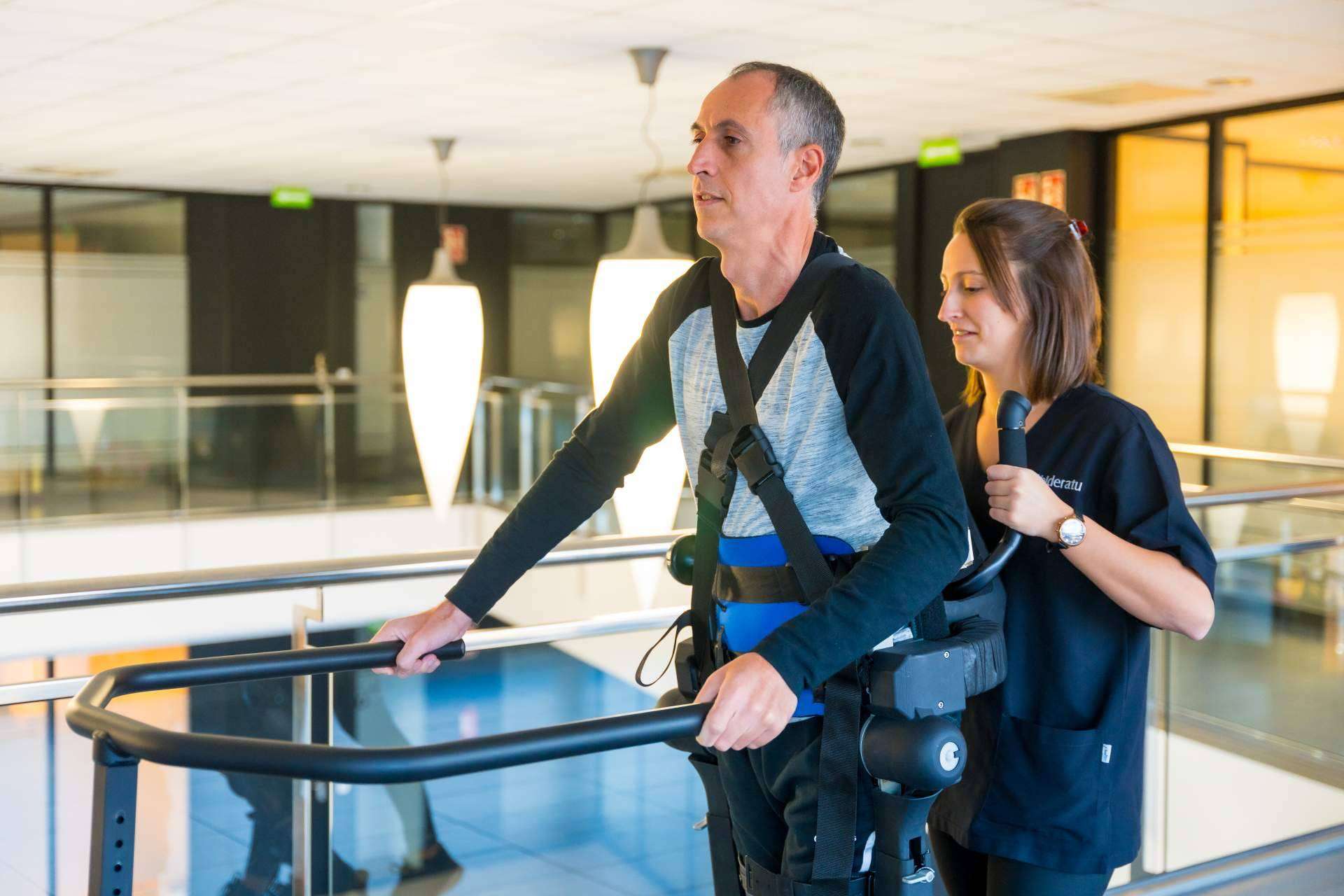 Neurorrehabilitación con tecnología de Gogoa Mobility Robots en Movex Clinics