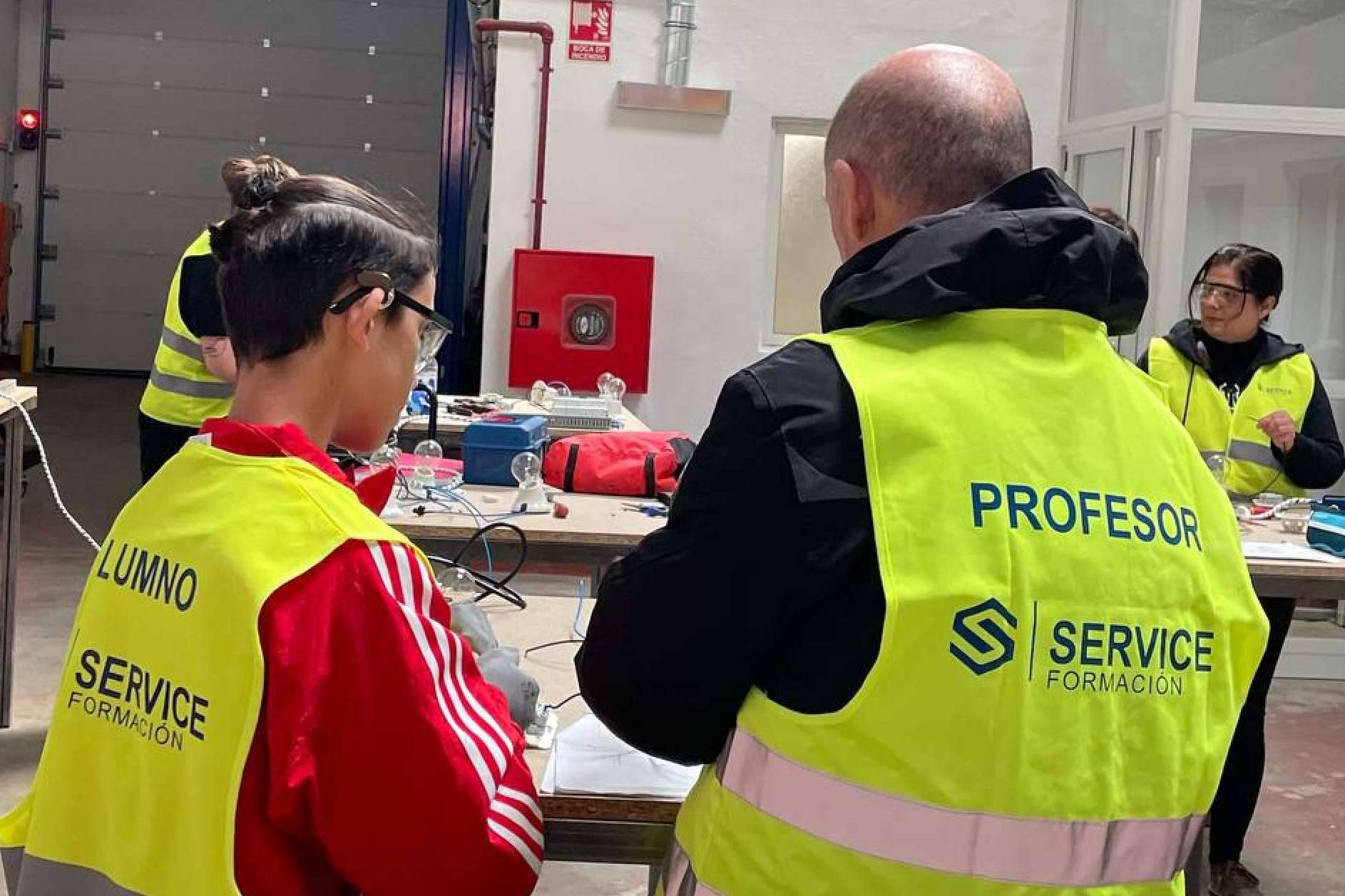 Excelencia educativa en los diferentes programas formativos de Servicedoor Formación