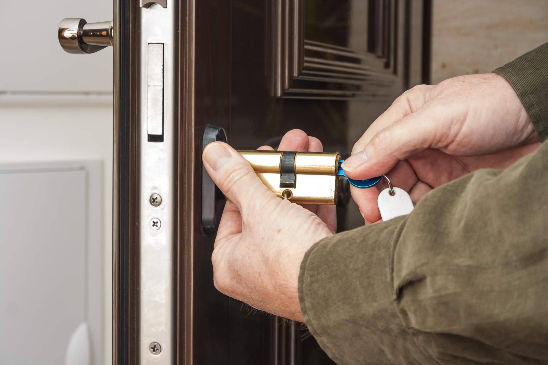 Cerrajeros en Madrid las 24 horas, con solo una llamada