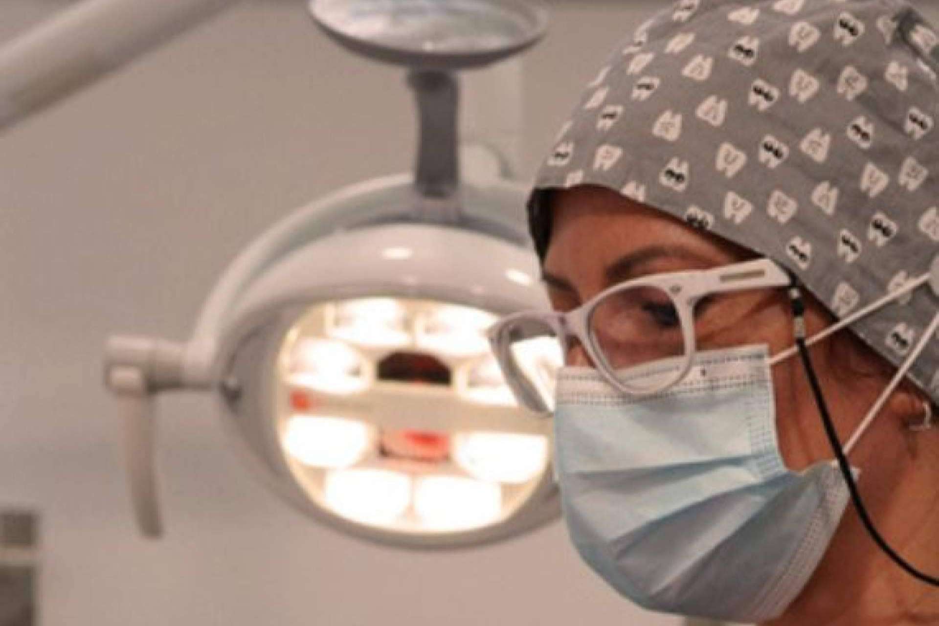 Denty Dent, en Madrid, es una clínica especializada en servicios de odontología general y especializada