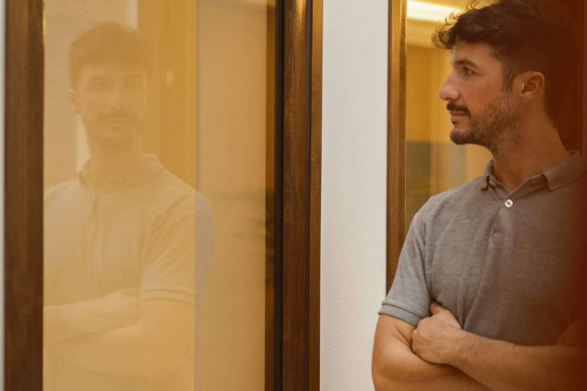 Las características del estilo Mid Century que Jesús Pino implementa en el centro de Motril