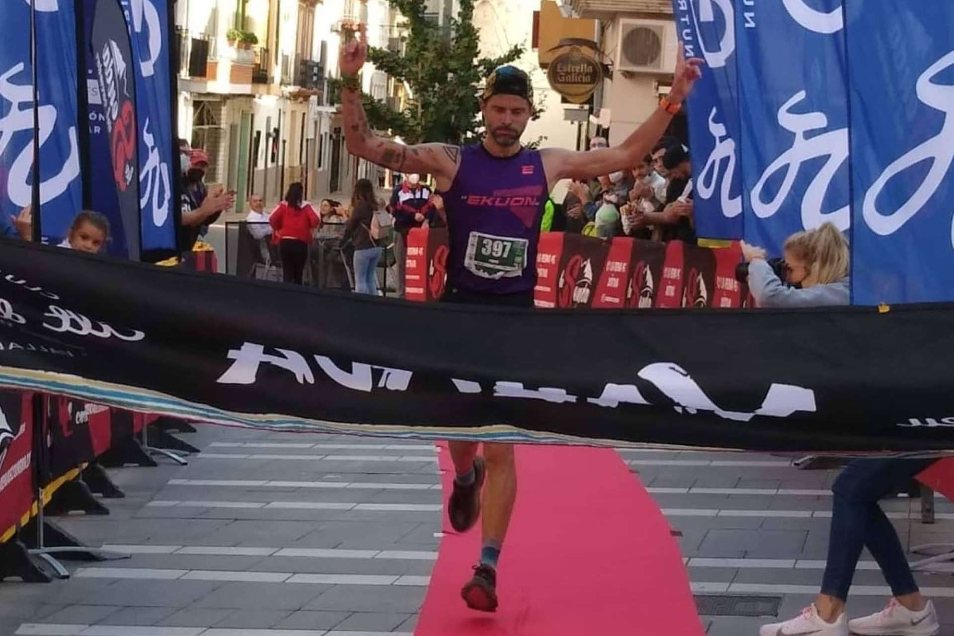 Camisetas de running personalizadas EKUON; Correr con estilo y confort