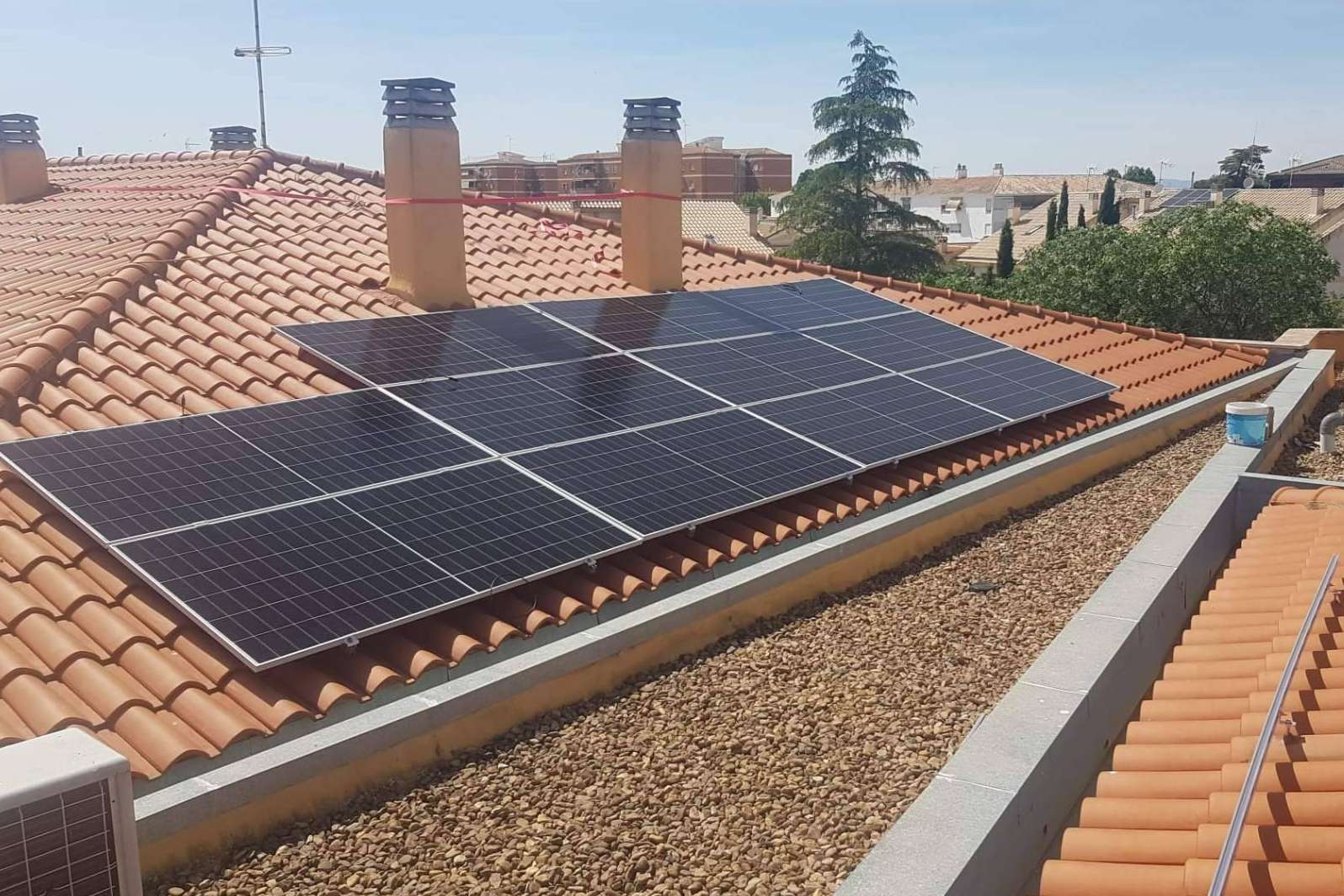 Alromar Energía se especializa en instalación y mantenimiento de paneles solares en Madrid