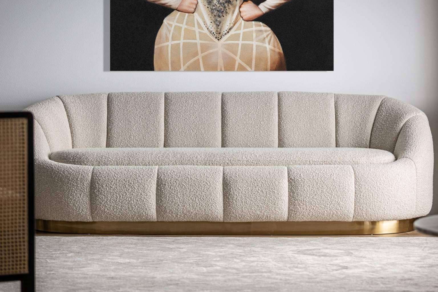 Sofás, mesas, sillas y lámparas de lujo; diseño y calidad en decoración para el hogar