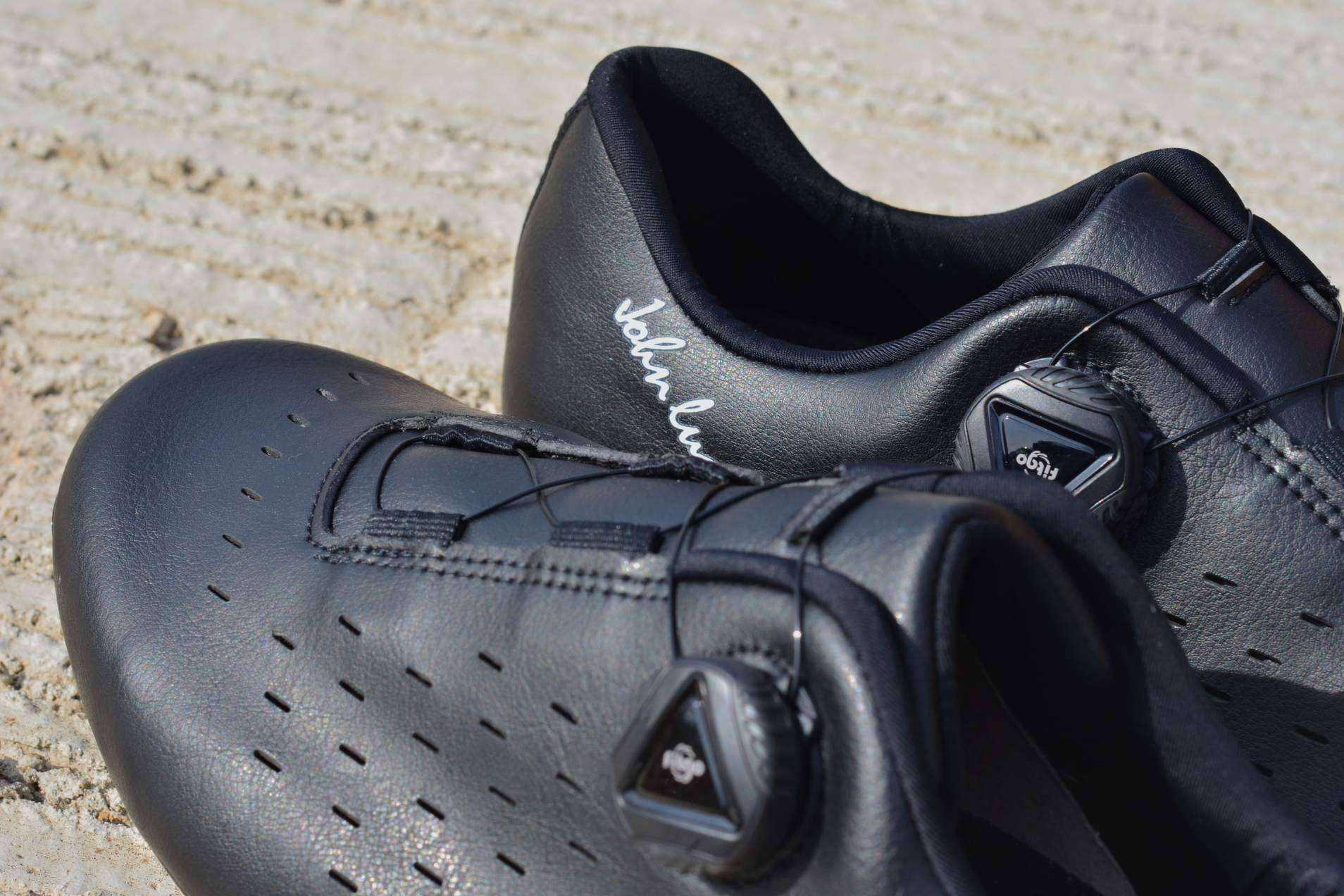 John Luck mejora la experiencia del ciclista con zapatillas de horma ancha