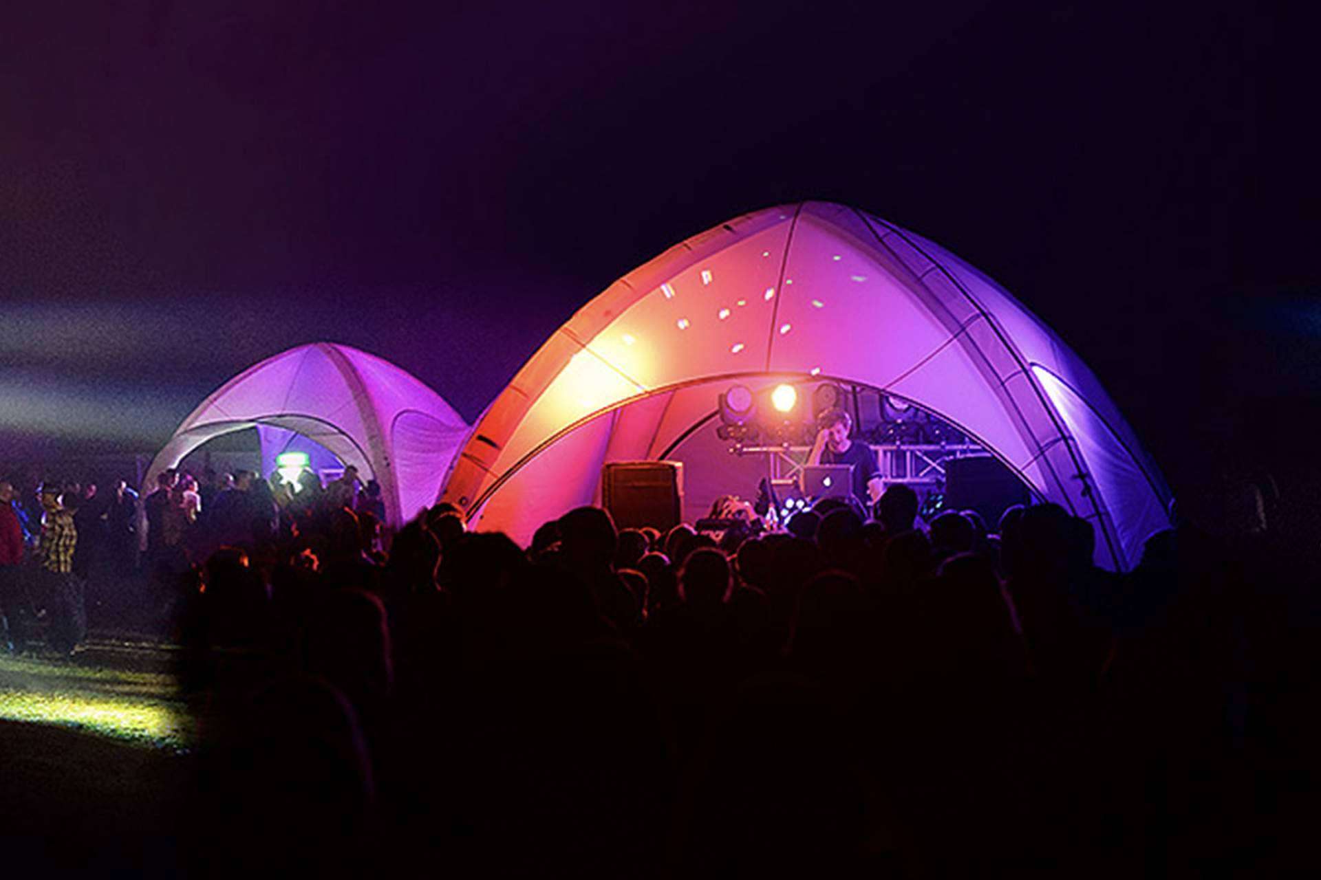 Como destacar en eventos al aire libre