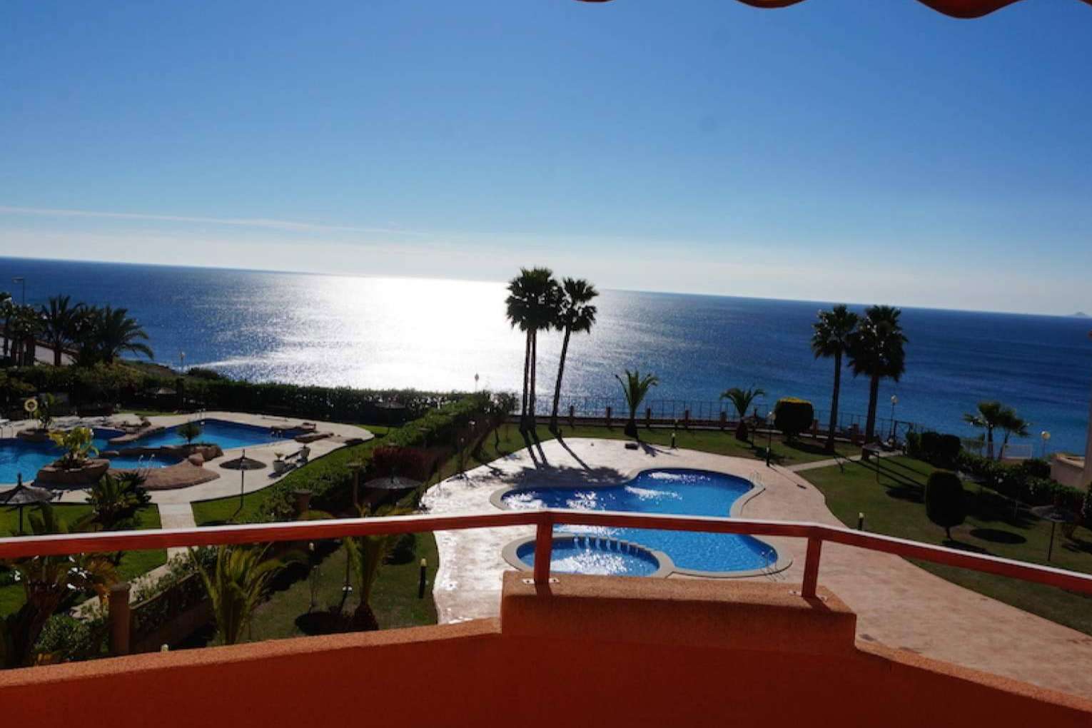Azul Villa consolida su liderazgo en la compra de propiedades en la Costa Blanca para clientes polacos