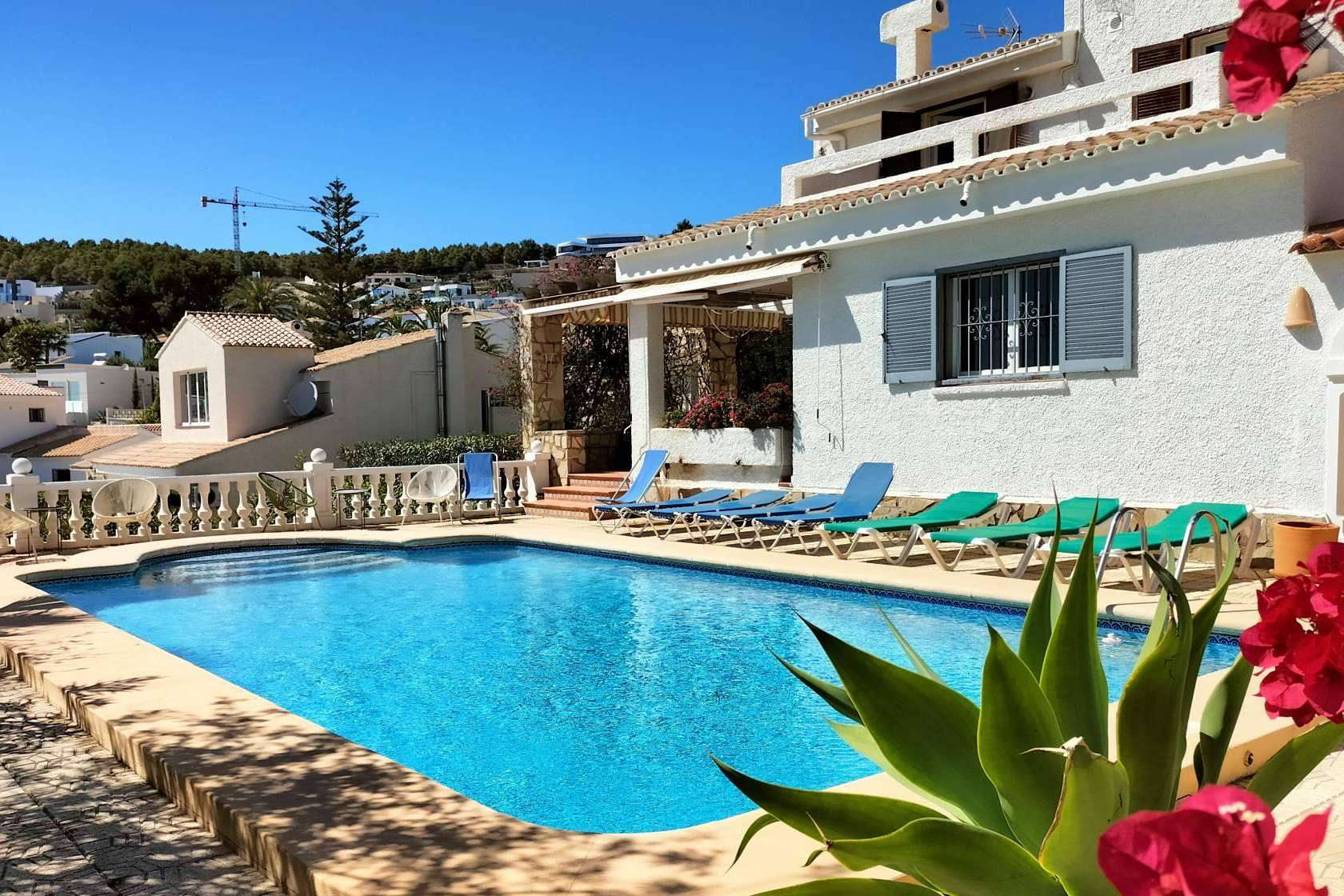 Alquileres Agatha Martínez ofrece villas y apartamentos turísticos en Calpe