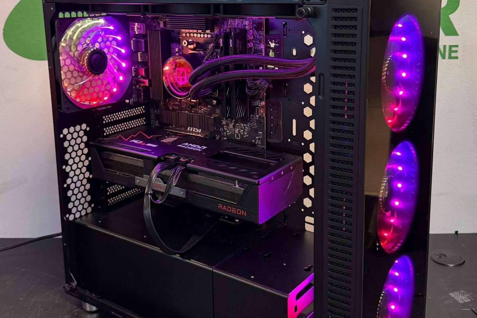La personalización informática como valor diferencial, Aussar y su propuesta de PCs a medida