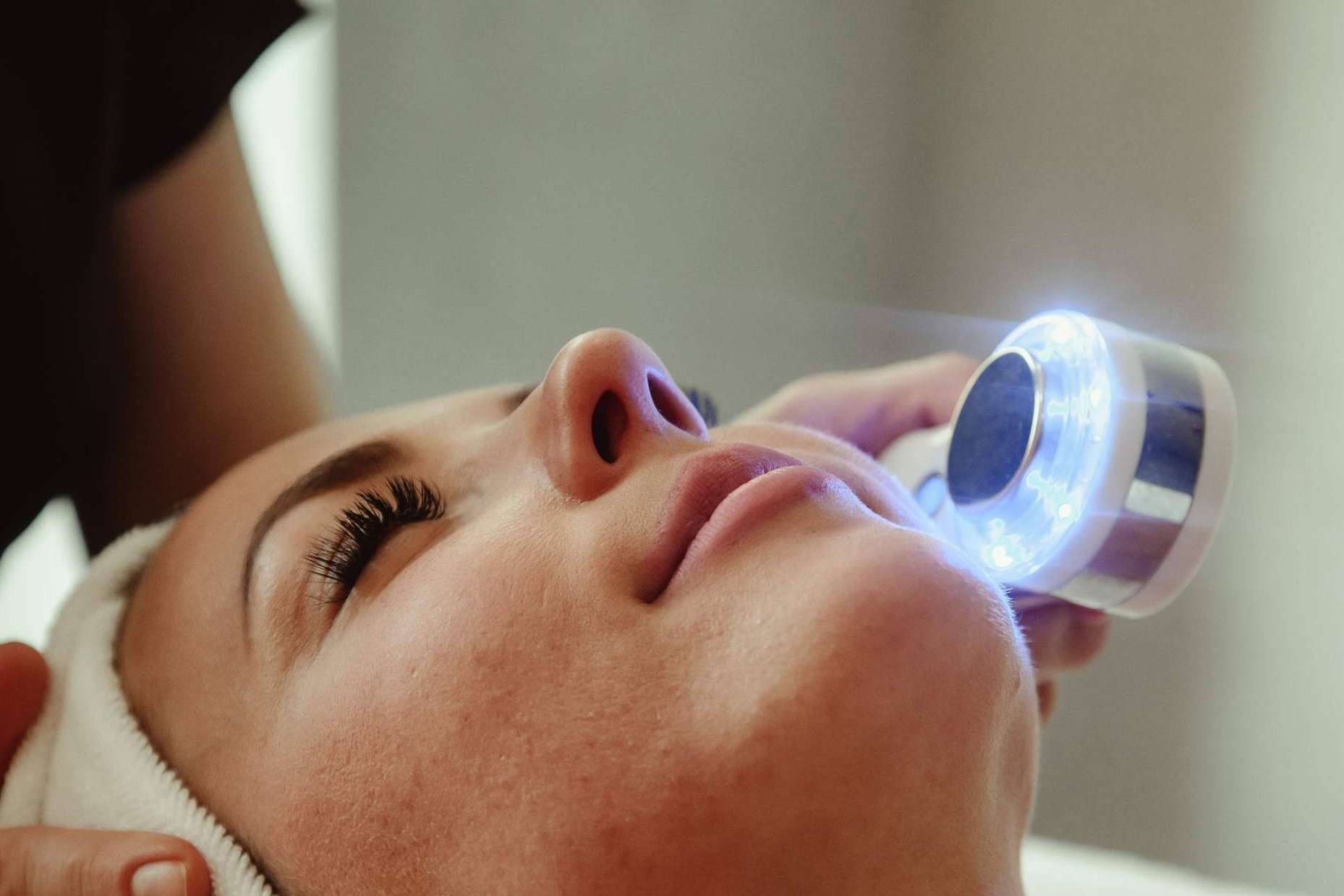 Biohacking estético, la revolución inteligente que transforma el cuerpo desde el interior en Ges Spa