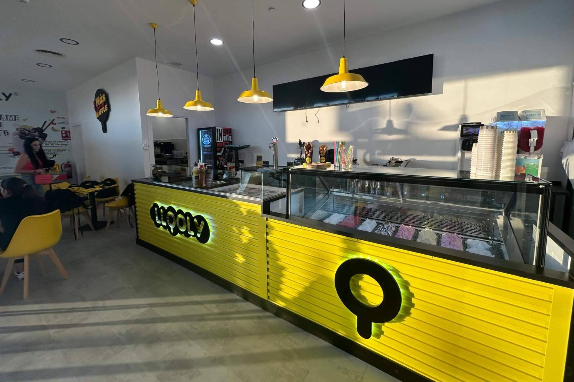 Nueva apertura frente a la estación del AVE en Valencia de un nuevo LLOOLY