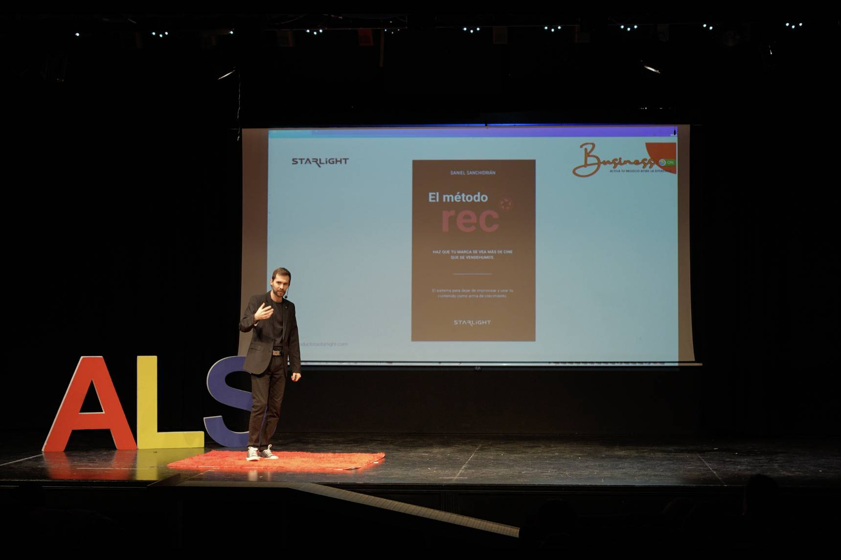 Daniel Sanchidrián presenta El Método REC, una guía práctica de marketing digital para empresarios