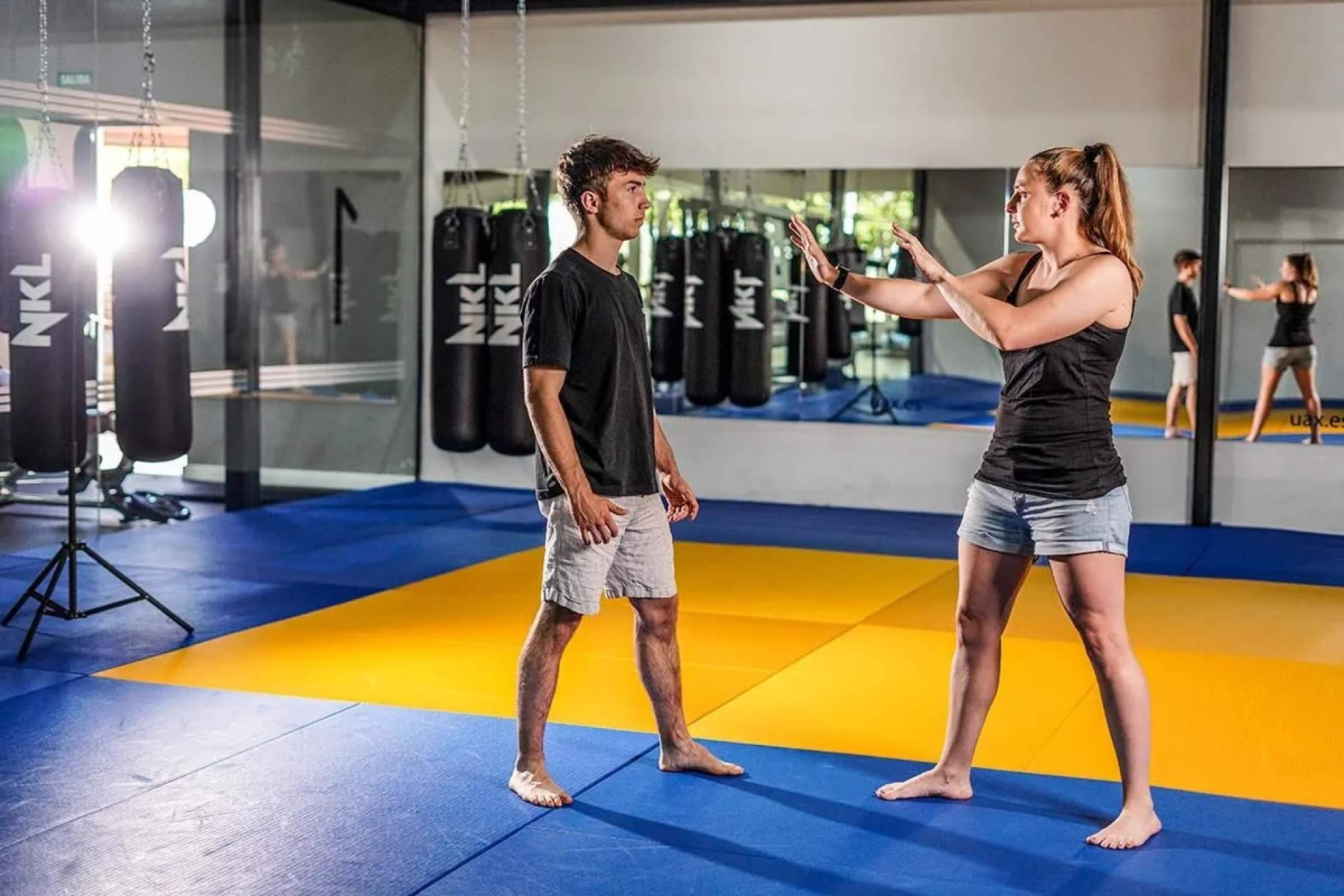 Curso de defensa personal para mujeres en Madrid; una experiencia para regalar y disfrutar con amigas