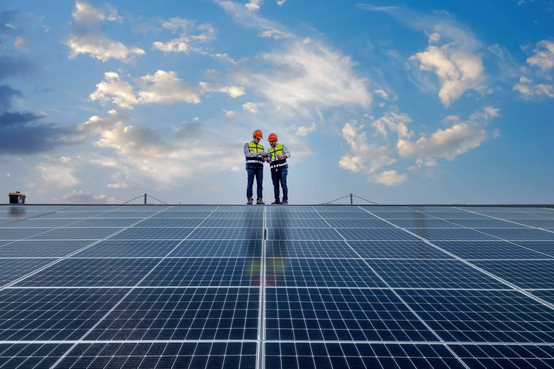 La sección de fotovoltaica de Celectricos.com ofrece soluciones completas para instalaciones solares eficientes