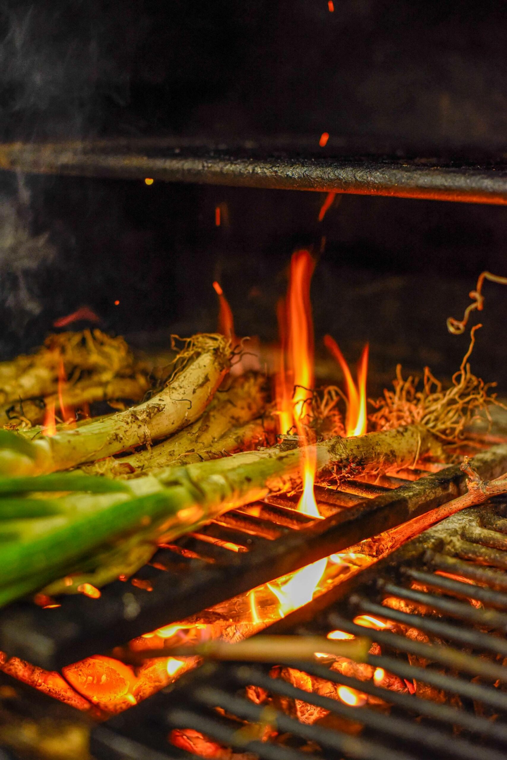 Pasa Tapas acerca la calcotada Barcelona al centro; menús tradicionales de calçots para compartir