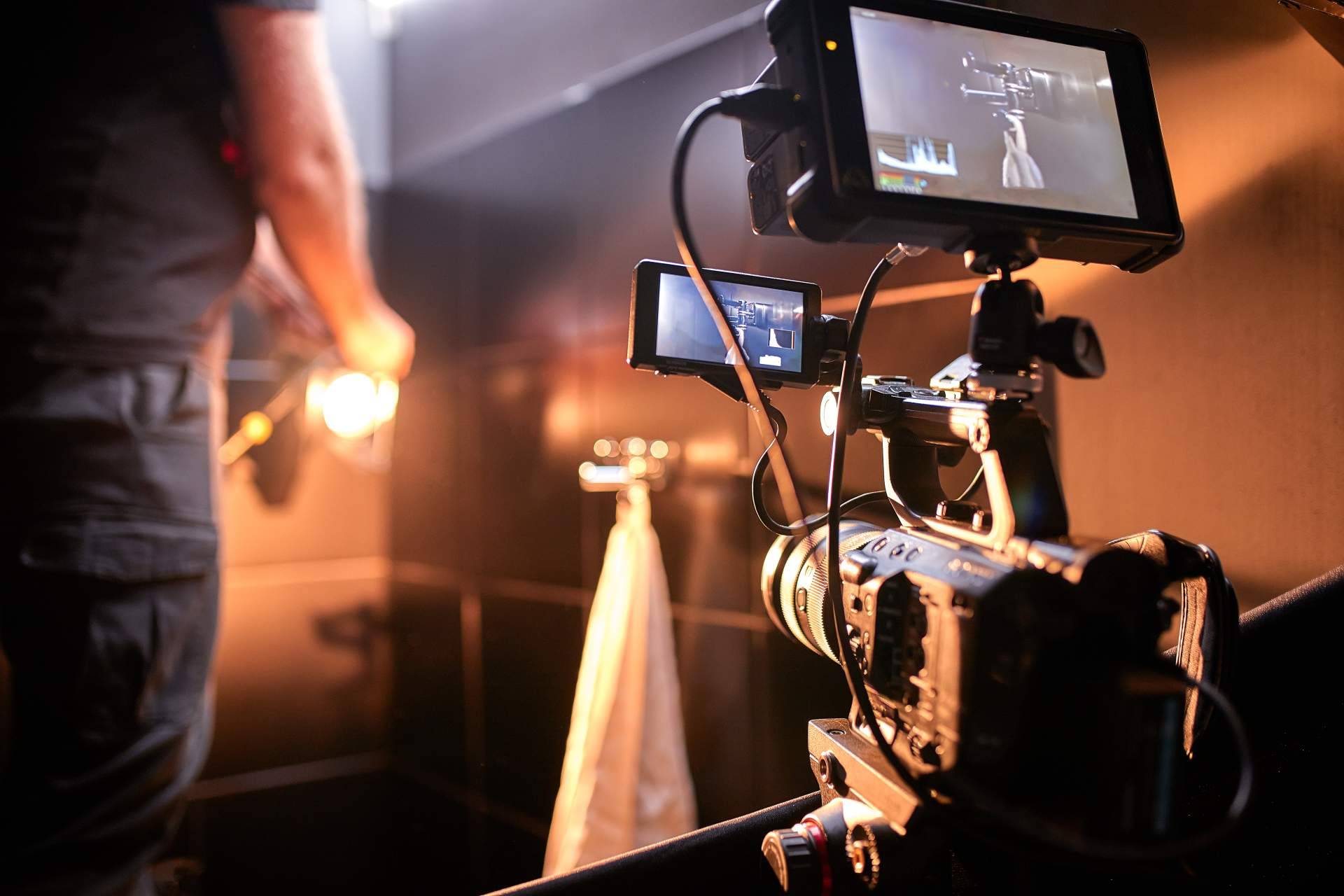 Productora Audiovisual en Valencia; cuando cada segundo en cámara define la confianza en una marca