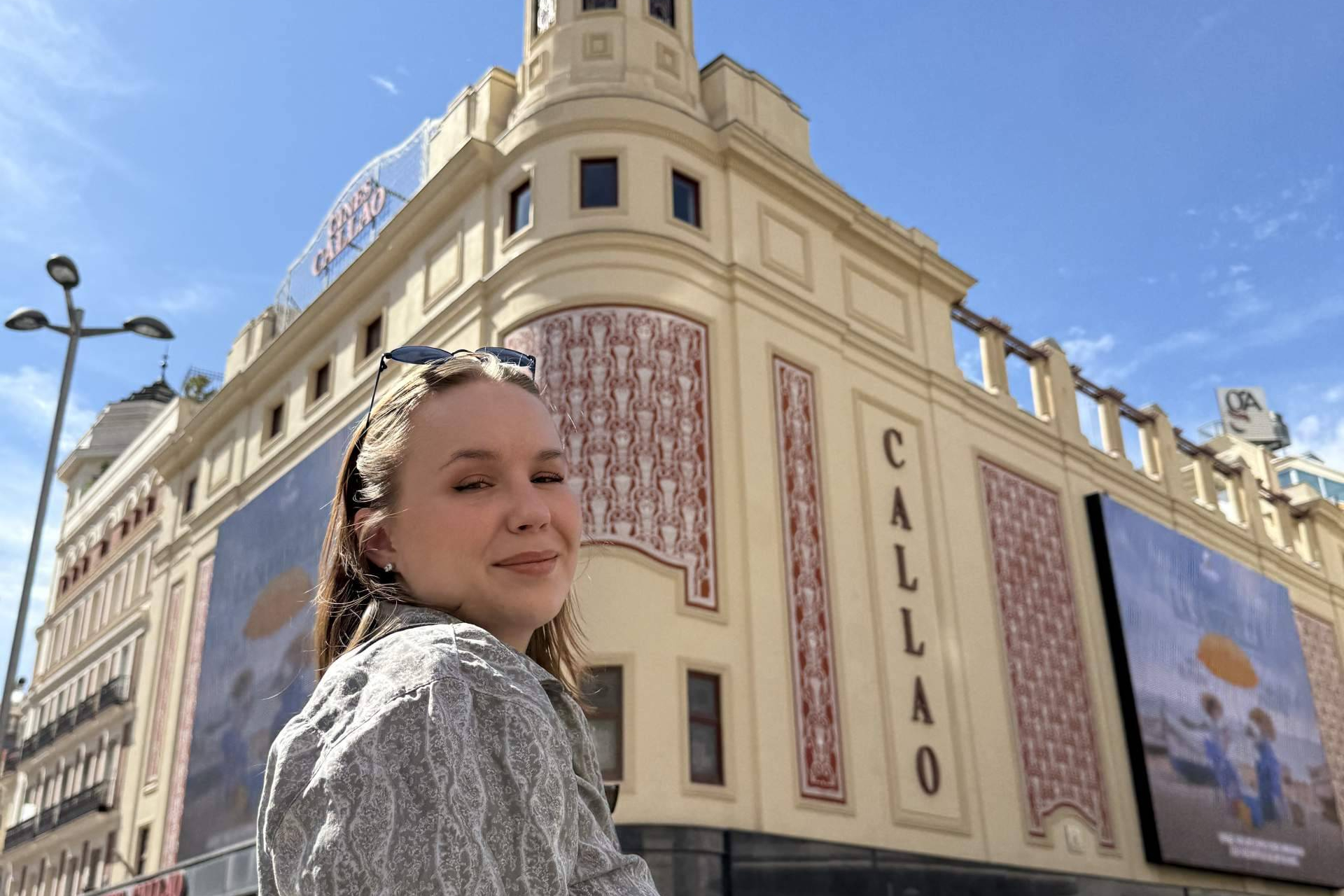 De Polonia a Madrid; la profesora de español que enseña el idioma vivo