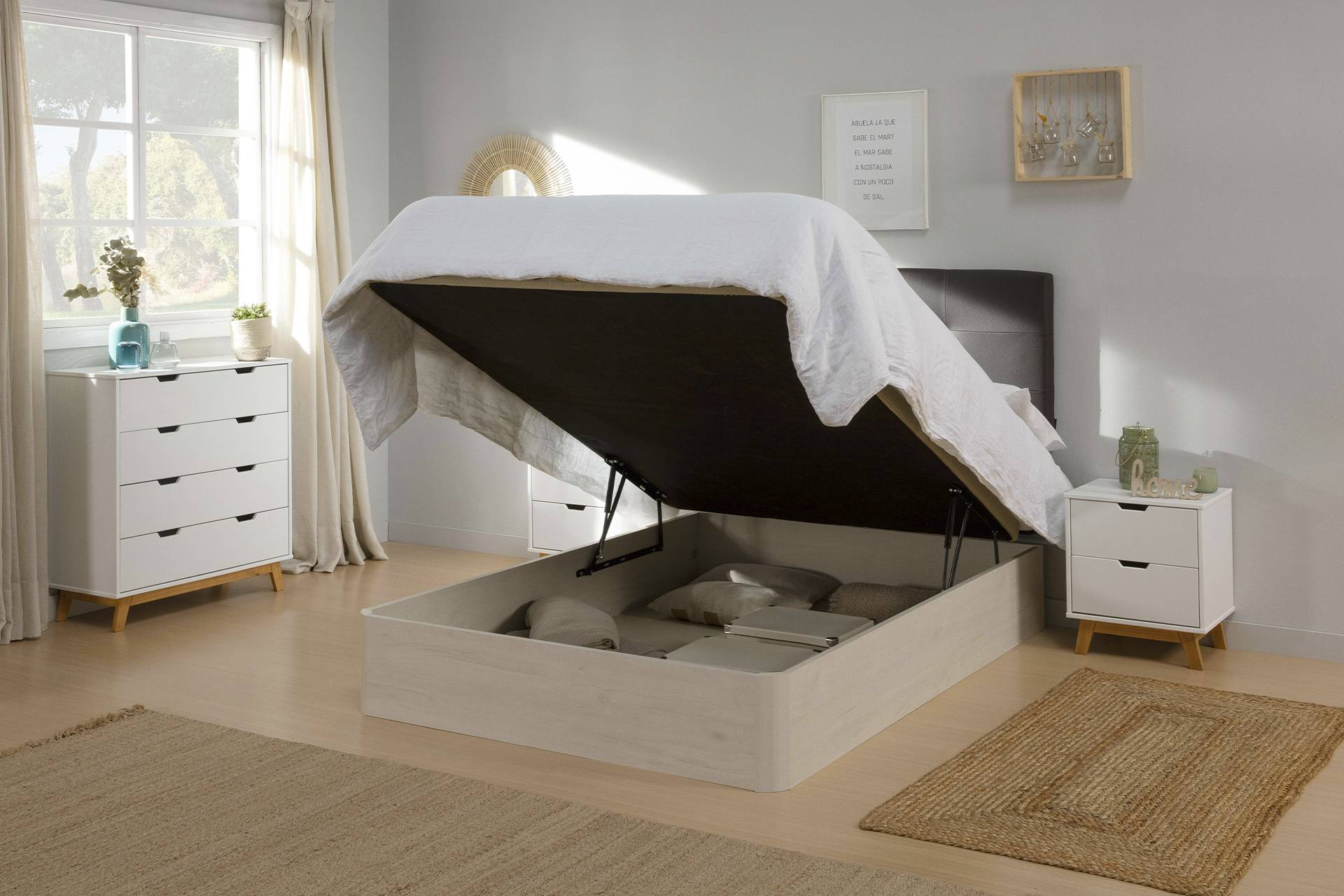 Top Mueble refuerza su oferta en bases tapizadas y canapés abatibles con soluciones adaptadas al hogar actual