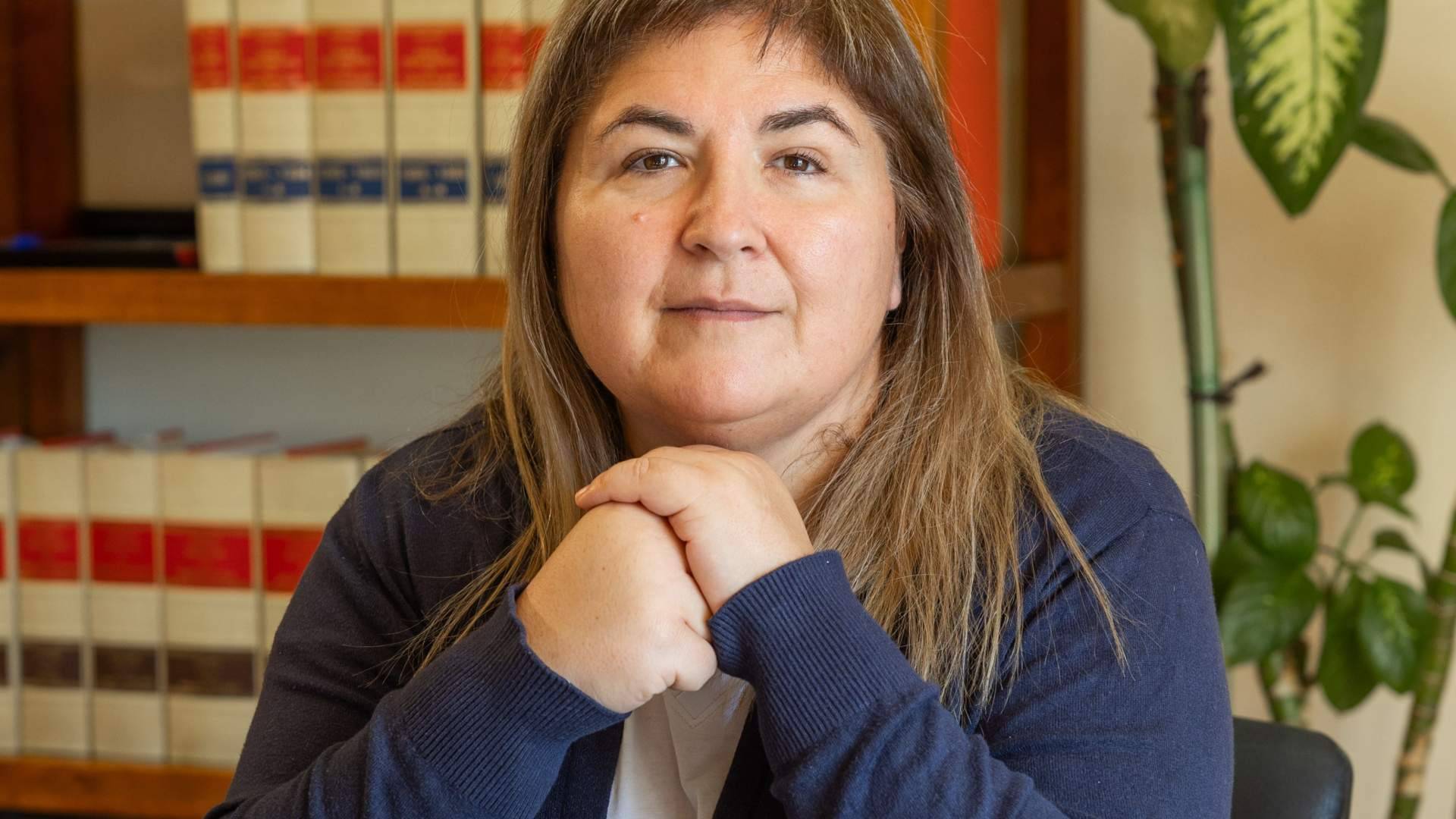 Recibir una denuncia no implica una condena; cómo actuar desde el primer momento