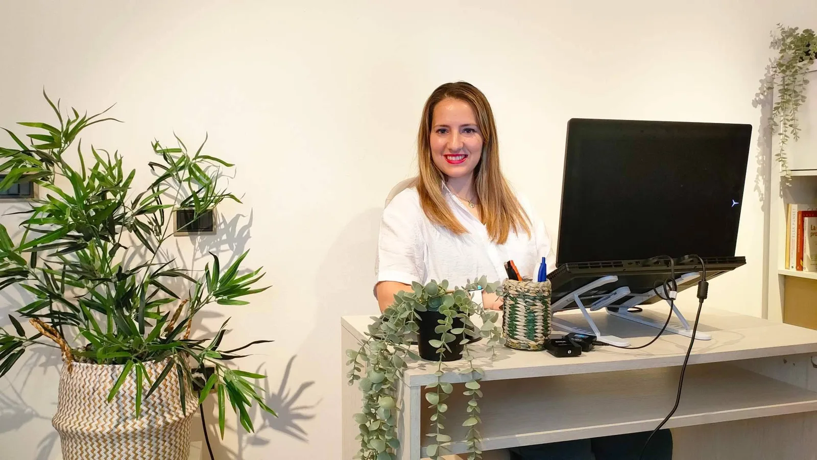 Opositar a los 40 deja de ser una excepción y gana protagonismo entre madres y trabajadoras